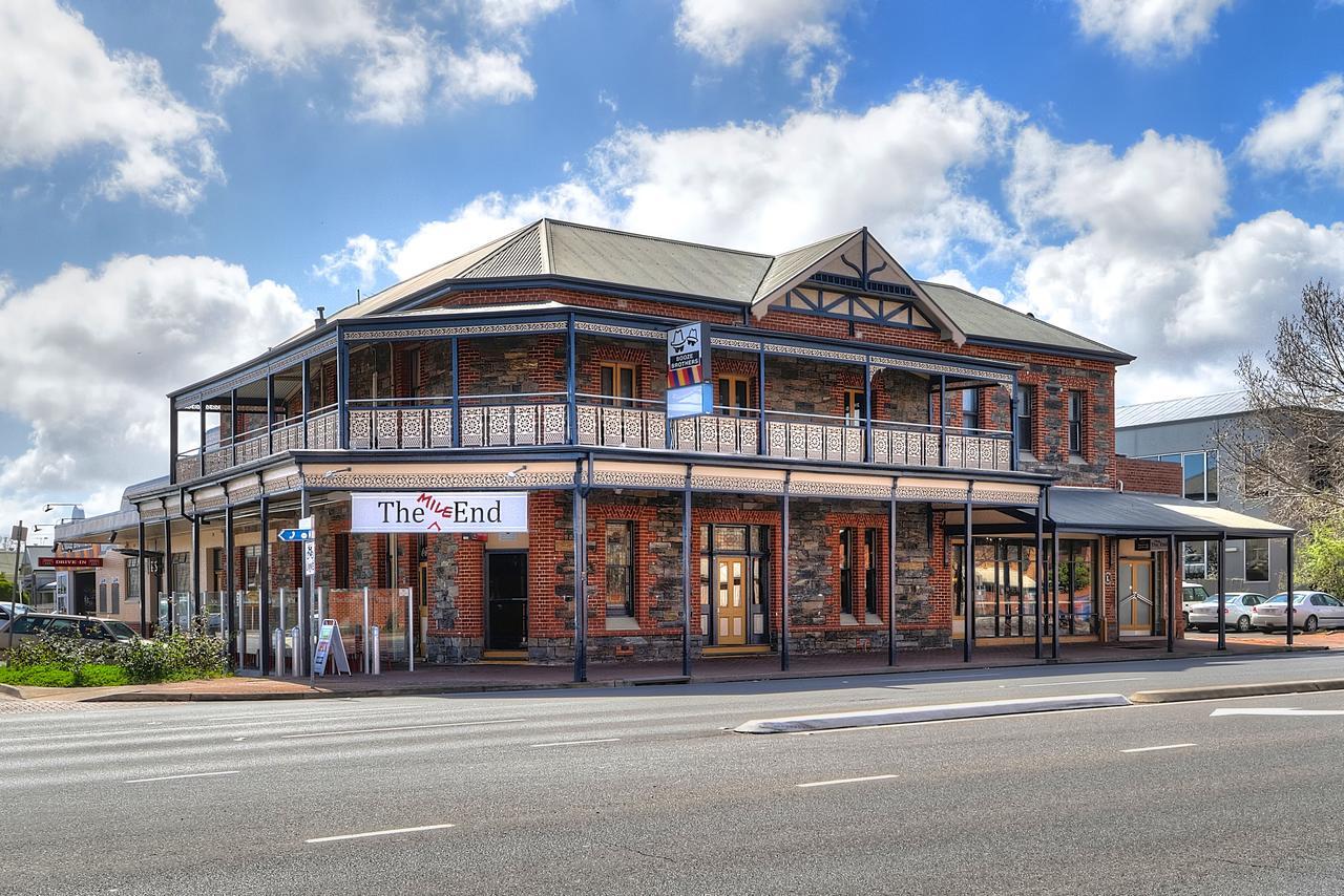 The Mile End Hotel Adelaide Esterno foto