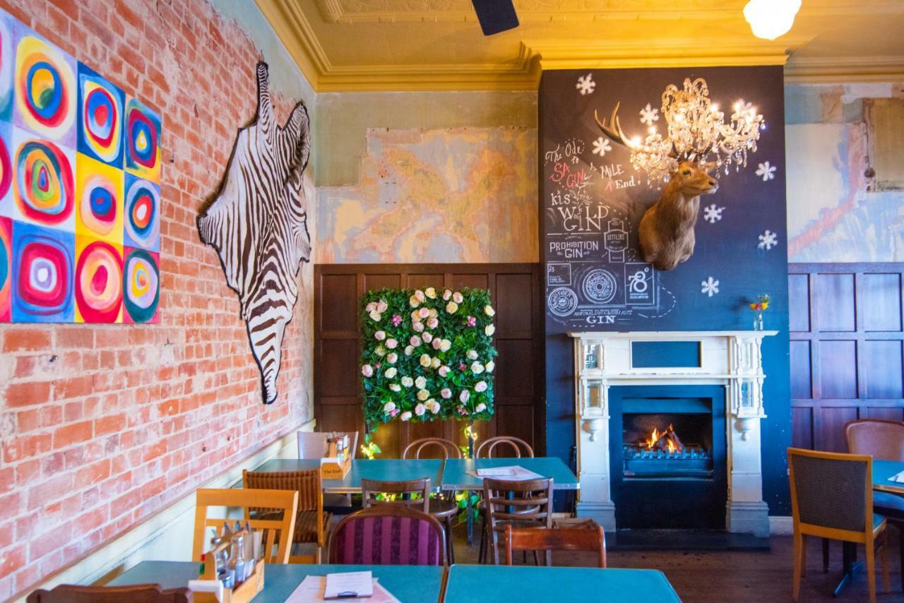 The Mile End Hotel Adelaide Esterno foto